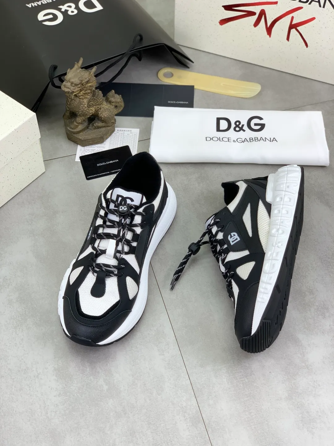 Men's men's shoes 💰P580💰[New model] Couple 🧑‍🤝‍🧑 style Top original order quality Synchronized with "DOLCE&GABBANA [Dolce & Gabbana] ~ High quality." Effect Low-top casual DG men's shoes, loved by many celebrities, using high-end imported top-layer calfskin splicing design + cowhide feet, simple and elegant, perfectly interpreting the latest inspiration of shoes, integrating classics and fashion. Luxurious dreams, dominating fashion Suitable for drivers, light and comfortable to drive, light and breathable for outdoor travel, high-end quality, trustworthy, 6️⃣colors🉑️ to choose from! Code number: 35-46
